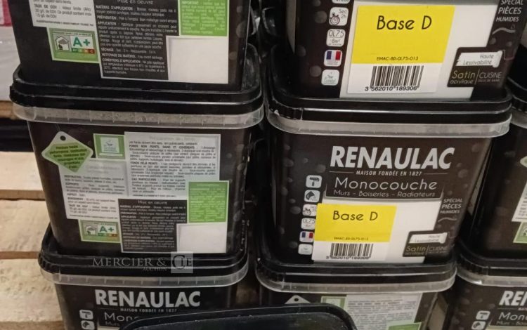 autre Lot de 49 sceaux de peinture de 0,75L , Base D ,spécial pièces  humides , couleu  618