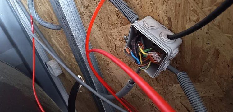 FLUCITY BOX PRO+ CONTENEUR AC DISTRIBUTEUR DBLE CARBURANT  12345