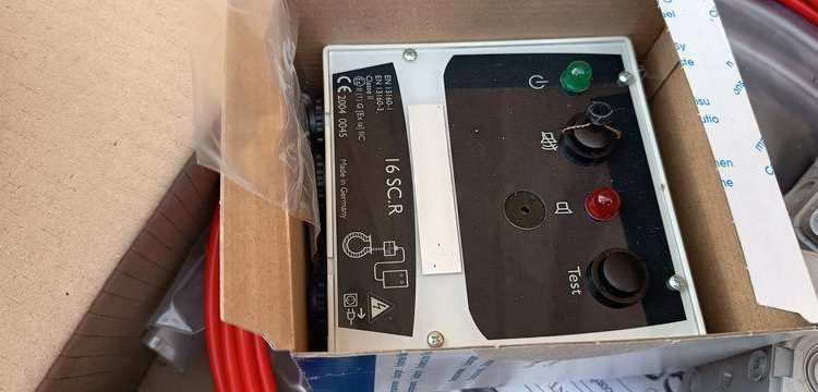 FLUCITY BOX PRO+ CONTENEUR AC DISTRIBUTEUR DBLE CARBURANT  12345