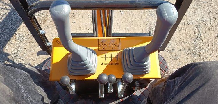HIGHTOP MICROPELLE SUR CHENILLES DIESEL 1T – ANNEE 2025 – MATERIEL NEUF  1264