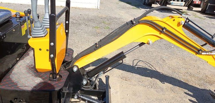 HIGHTOP MICROPELLE SUR CHENILLES DIESEL 1T – ANNEE 2025 – MATERIEL NEUF  1264