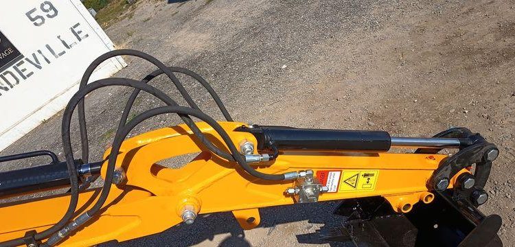 HIGHTOP MICROPELLE SUR CHENILLES DIESEL 1T – ANNEE 2025 – MATERIEL NEUF  1264