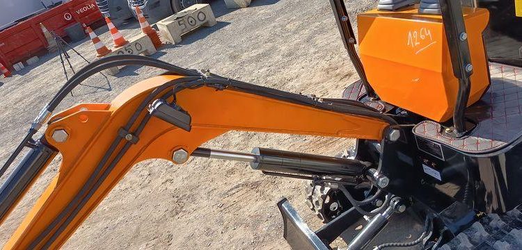 HIGHTOP MICROPELLE SUR CHENILLES DIESEL 1T – ANNEE 2025 – MATERIEL NEUF  1264