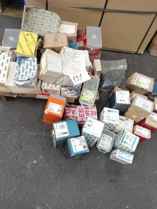 autre Grand lot de visserie , différentes modèles  et marques  627