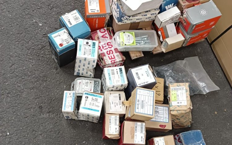 autre Grand lot de visserie , différentes modèles  et marques  627