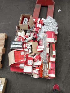 autre Palette d’articles d’électricité ,différentes éléments  , marque Le Grand  631