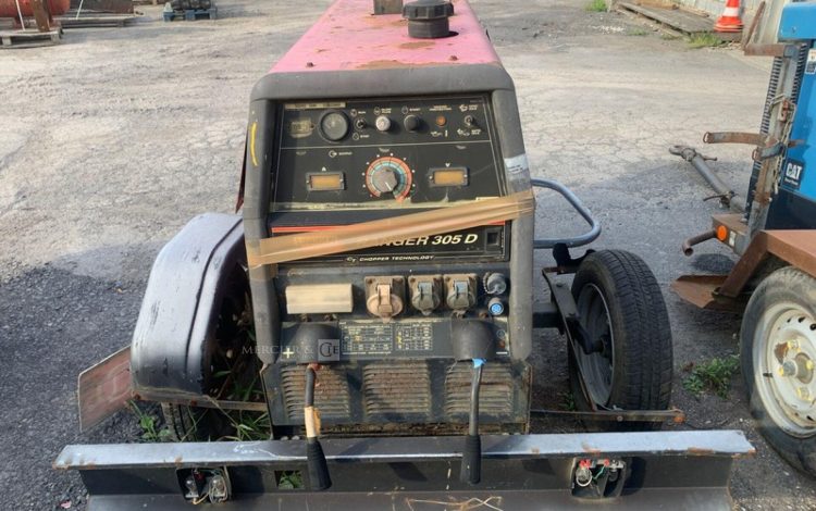 LINCOLN ELECTRIC RANDGER 305 D  GSA748201