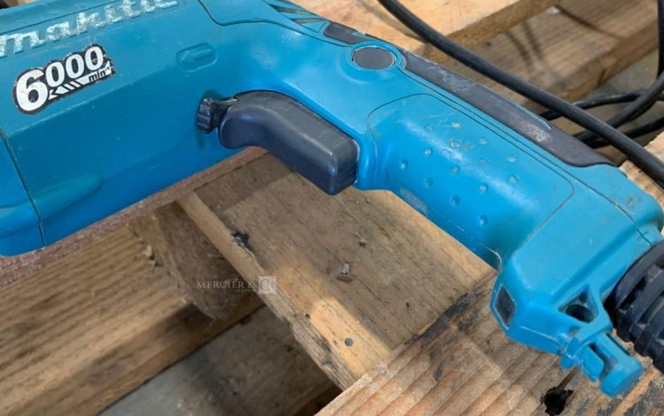 MAKITA FS6300R  VIS010088