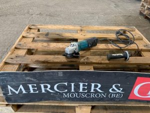 MAKITA 9565PCV  MEU010963