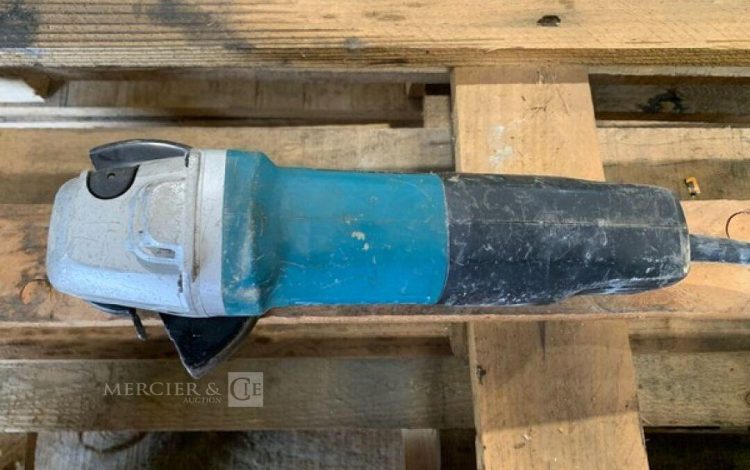 MAKITA 9565PCV  MEU010963