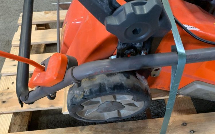 HUSQVARNA   123MAM7