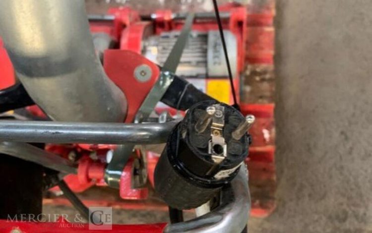 KUNZLE & TASIN FLOOR SANDER / SCORPION  114MAM7