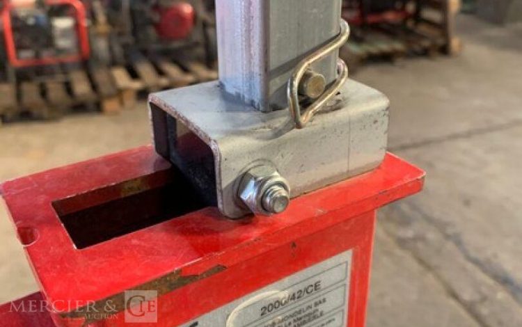 MOB MONDELIN   77MAM72025