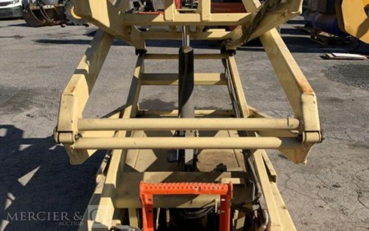 JLG 3246-E2  1713