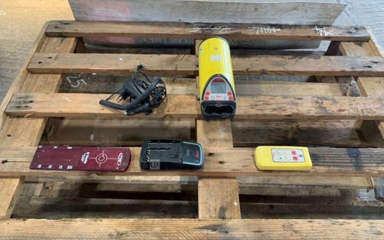 LEICA PIPER 100  NIV750097