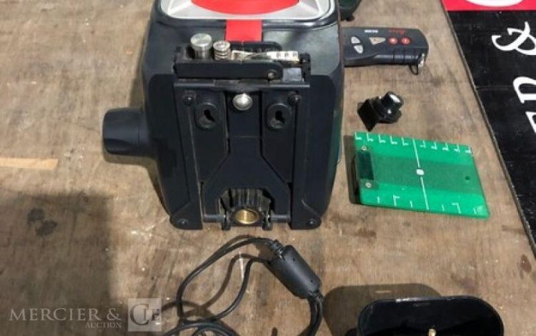 LEICA PIPER 100  NIV750097