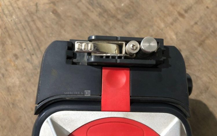 LEICA PIPER 100  NIV750097