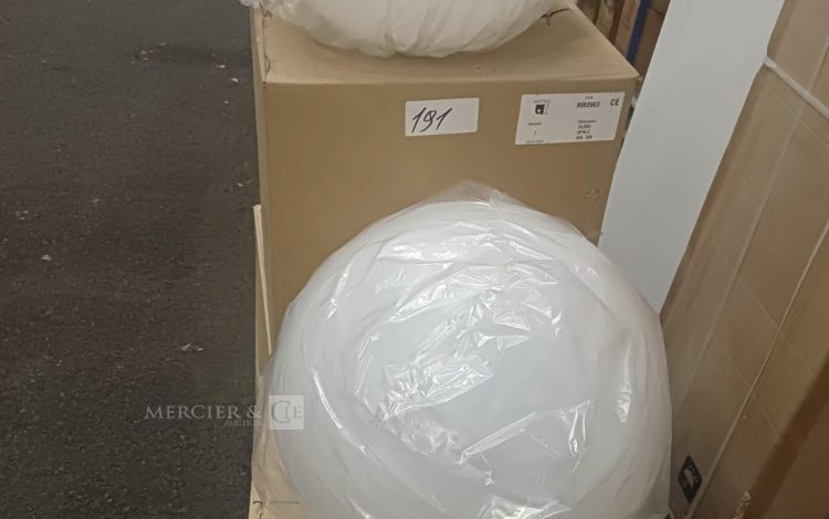 autre Lot de 5 globe opale ,diamètre 50cm , marque Metro Pole  687