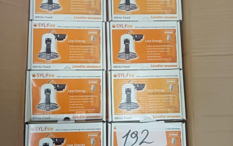 autre Lot de 20 spots Syl Fire , Low Energy , 525 lumens marque SYLVANIA  688