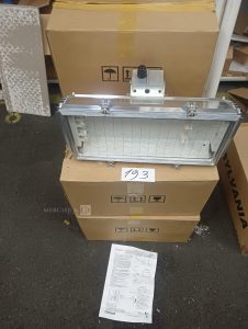 autre Lot de 5 projecteurs model Concord , 2x24W , 230-240V , IP54 marque SYLVANIA  689