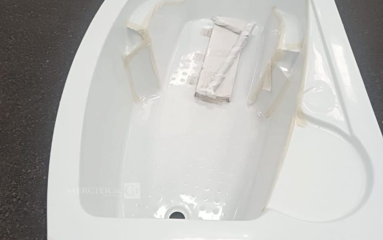 autre Baignoire de 160cm x 85 cm , couleur blanche  697