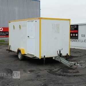 CNSE ABRI CHNATIER 9M2 ISOLE+WC  2098YY71