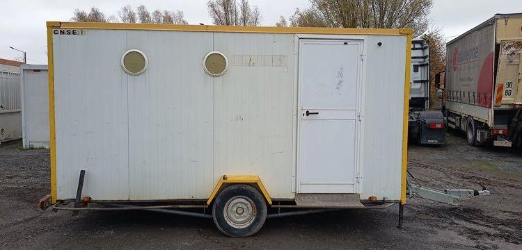 CNSE ABRI CHNATIER 9M2 ISOLE+WC  2098YY71