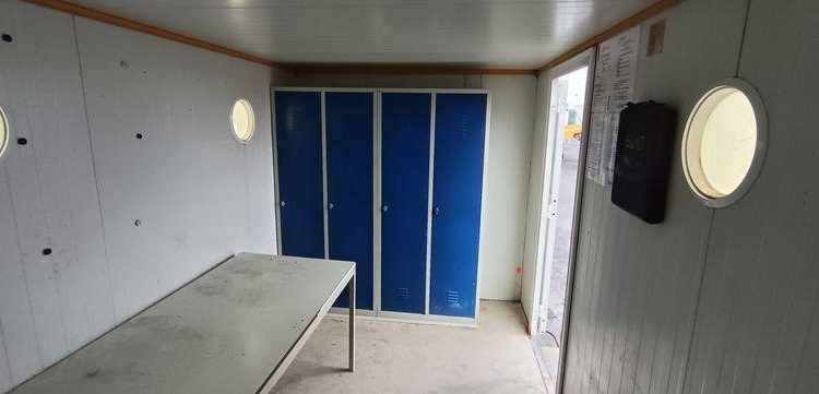 CNSE ABRI CHNATIER 9M2 ISOLE+WC  2098YY71