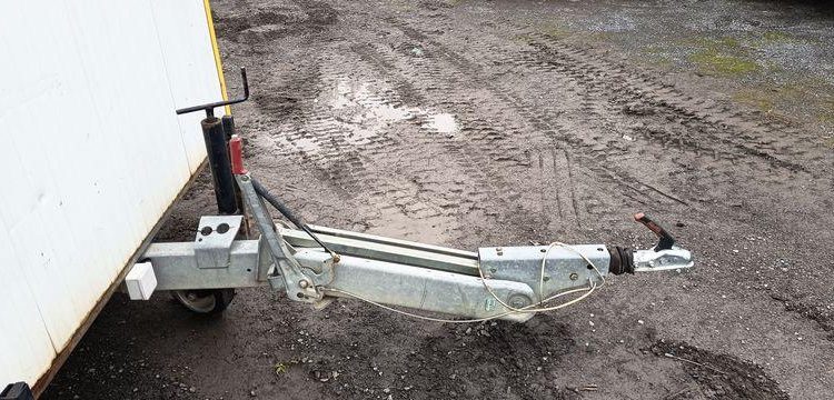 CNSE ABRI CHNATIER 9M2 ISOLE+WC  2098YY71