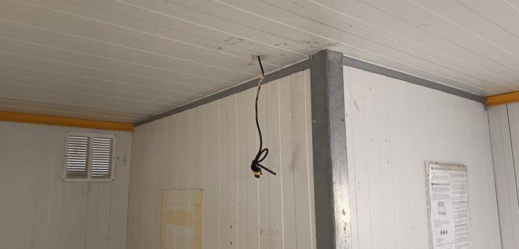 CNSE ABRI CHNATIER 9M2 ISOLE+WC  2098YY71