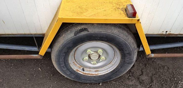 CNSE ABRI CHNATIER 9M2 ISOLE+WC  2098YY71