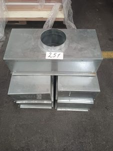 autre Lot de 5 plenum de soufflage , de 26cm x 56cm , diamètre 150mm  746