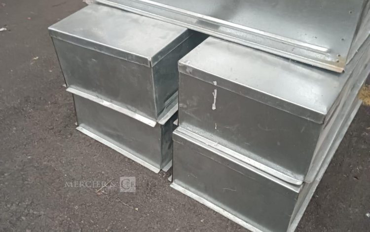 autre Lot de 5 plenum de soufflage , de 26cm x 56cm , diamètre 150mm  746
