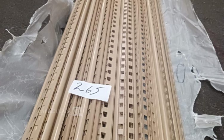 autre Lot de 100 Baguette PVC Profil Arrondi de 2,5ml  759