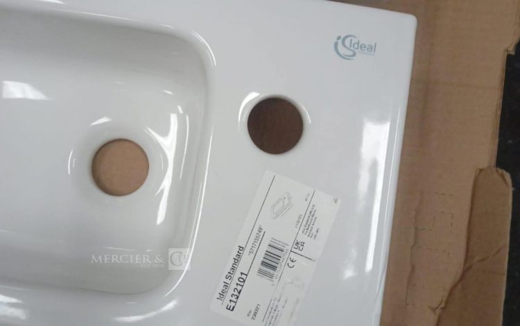 autre Lot de 2 laves mains de 25cm x 45cm , E132101 marque Ideal Standard  767
