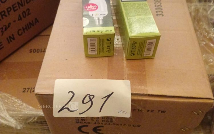 autre Lot d’environ 1000 ampoules Energy Saving + E14 , couleur 2700K , 7W  785