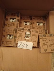 autre Lot d’environ 1000 ampoules 15W , 815 lumens , culot E27 , F light  788