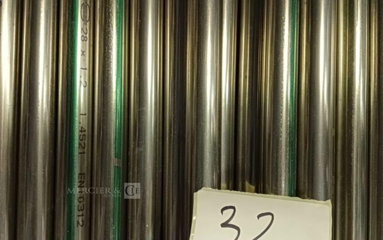 autre Lot d’environ 20 tubes en acier inoxydable, 28 x 1,2 environ 3m  531