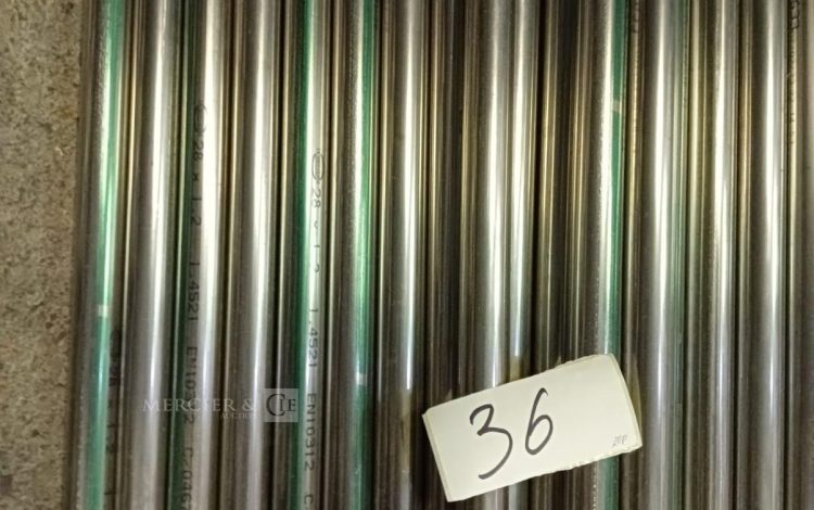 autre Lot d’environ 20 tubes en acier inoxydable, 28 x 1,2 environ 3m  535