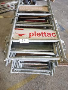 autre Lot de 30 gardes de corps pour échafaudage de 0,65cm , marque ALTRAD  , Plettac  550