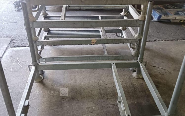 autre Lot de 6 caisses-palettes de stockage métallique de 90 x 130 cm  557