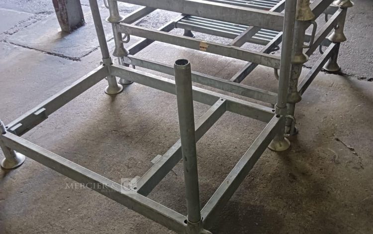 autre Lot de 6 caisses-palettes de stockage métallique de 90 x 130 cm  557