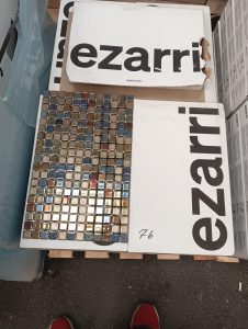 autre Lot d’environ 30m2 de mosaïque type ALEXANDER de 31cm x 50cm marque EZARRI  573