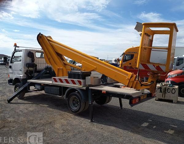 NISSAN   805ANM59