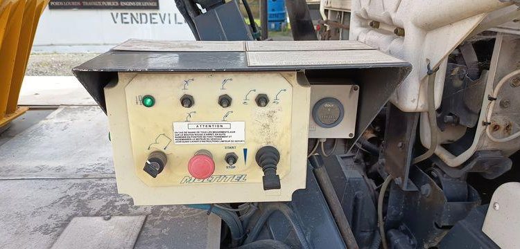 NISSAN   805ANM59