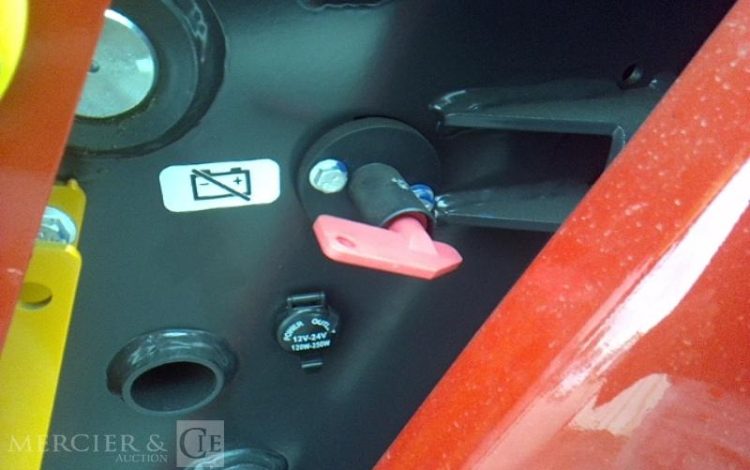 GENERIQUE MINI DUMPER SUR CHENILLE  RHINOCEROS XN800 – D192 – AN2024 MATERIEL NEUF ROUGE 80644