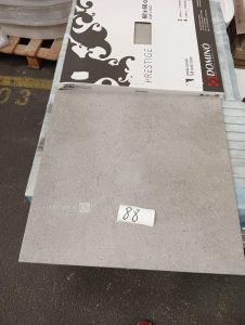 autre Lot d’environ 46,08m2 de carrelage de 60x60cm Prestige , couleur gris  585