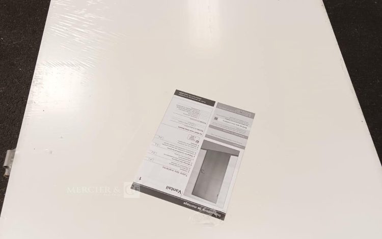 autre Lot de 9 portes sans bâtis , ouverture droite , couleur blanche. Dimensions :  8  589
