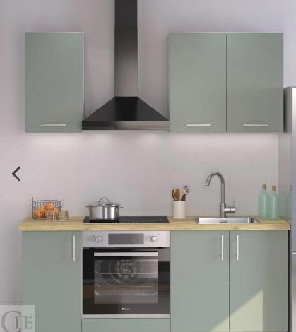 autre Cuisine couleur vert ( nuance plus foncé en réalité) de 180 cm ,de la marque OSK  594