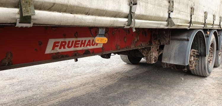 FRUEHAUF SREM PAROIS LATERALES SOUPLES COULISSANTES 13M 3 ESSIEUX SUSPENSIONS AIR  AR-261-NZ